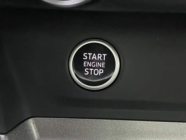 Фото 6 - Audi Q3