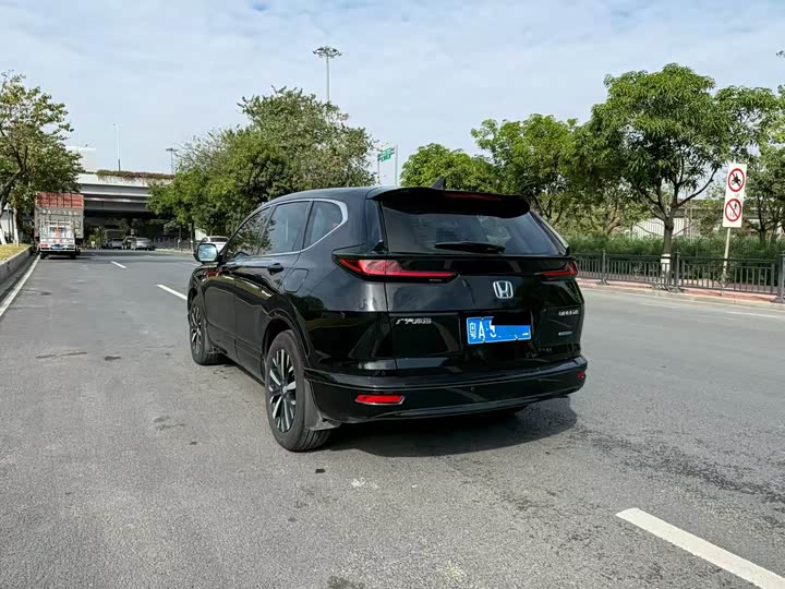 Фото 4 - Honda Breeze