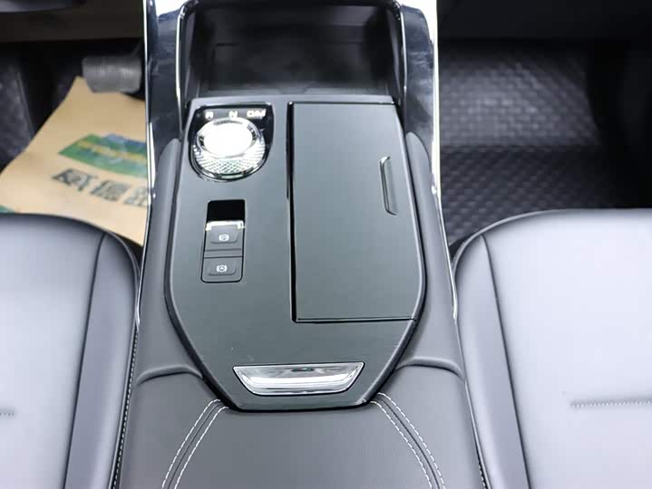 Фото 24 - Haval H6