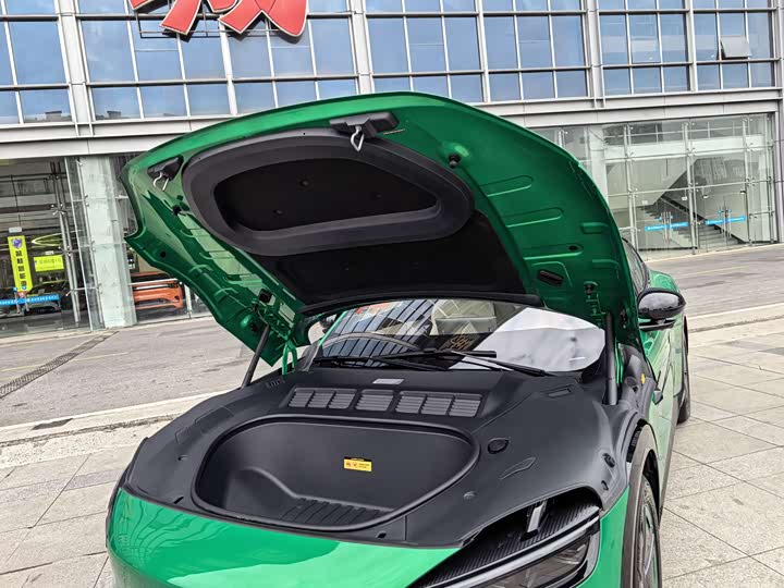 Фото 13 - Xiaomi YU7