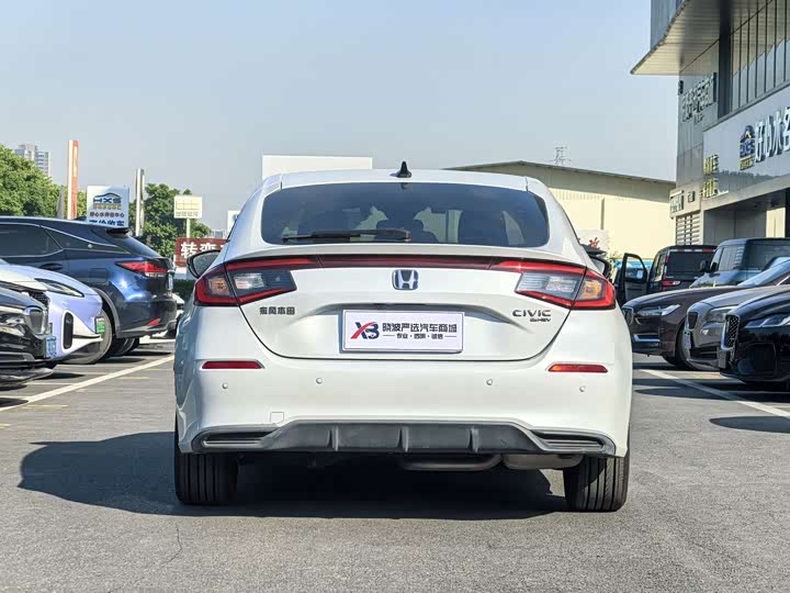 Фото 10 - Honda Civic