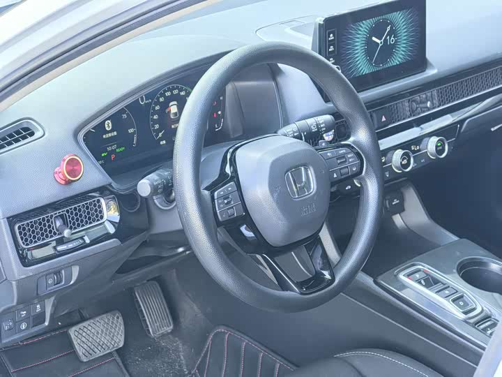 Фото 12 - Honda Civic