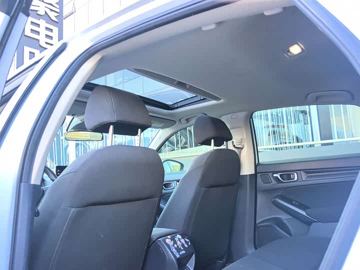 Фото 15 - Honda Civic