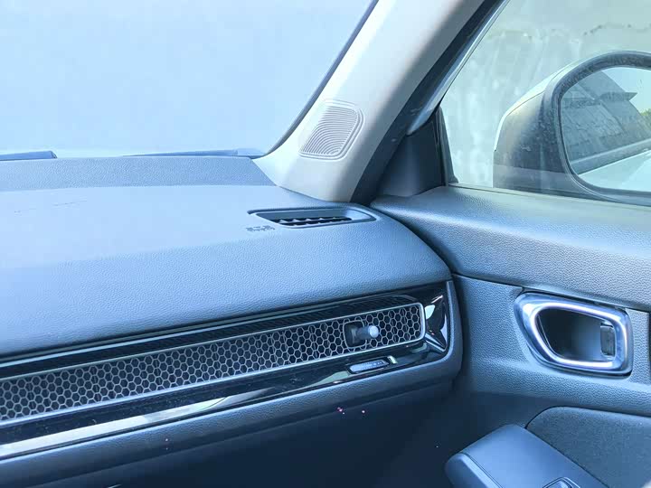 Фото 18 - Honda Civic