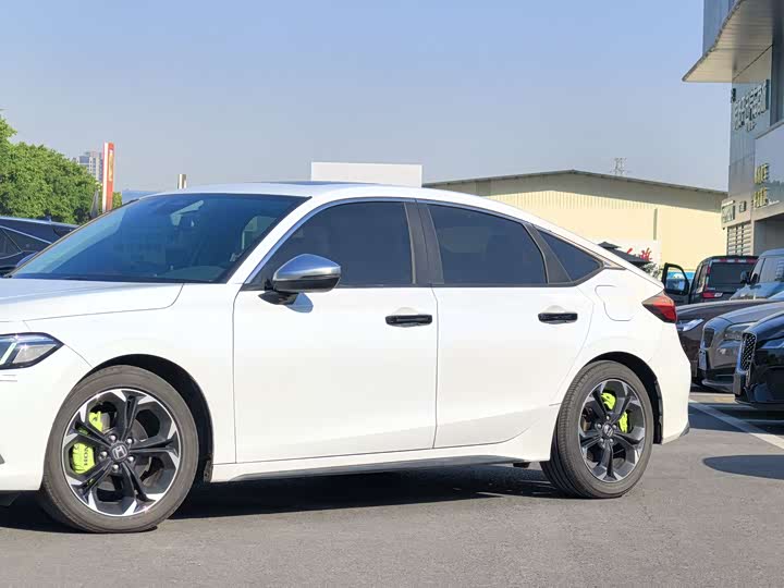 Фото 4 - Honda Civic