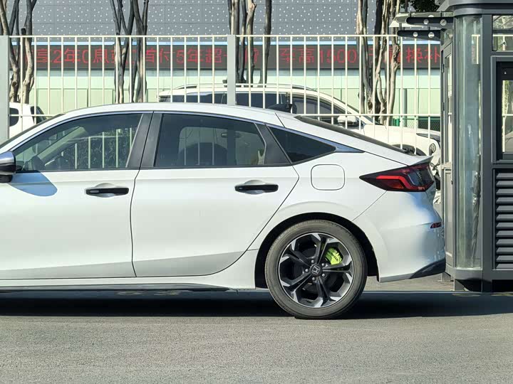 Фото 5 - Honda Civic