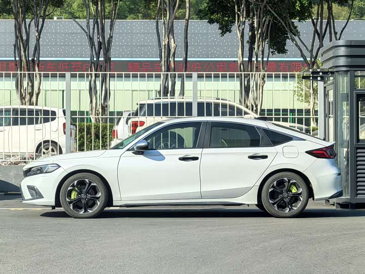 Фото 6 - Honda Civic