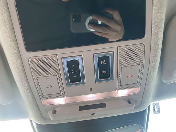 Фото 21 - Jaguar F-Pace