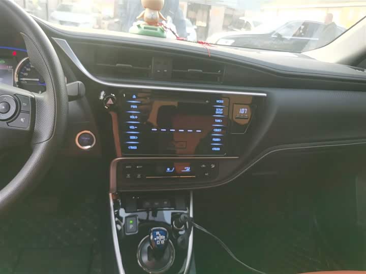 Фото 13 - Toyota Levin Hybrid