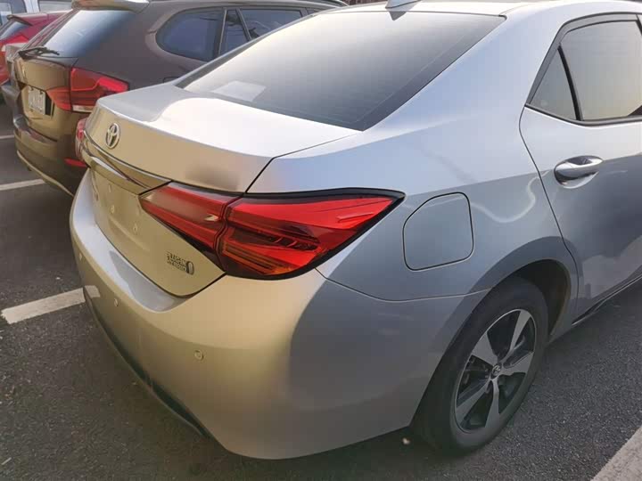 Фото 7 - Toyota Levin Hybrid