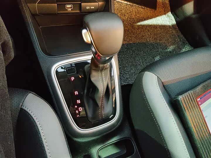 Фото 14 - Kia KX1