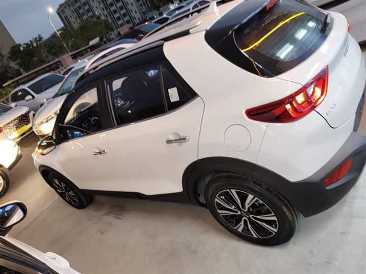 Фото 5 - Kia KX1