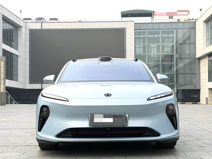 Фото 2 - Nio ET5T