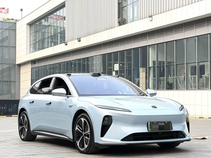 Фото 3 - Nio ET5T