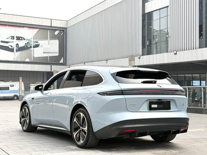 Фото 7 - Nio ET5T