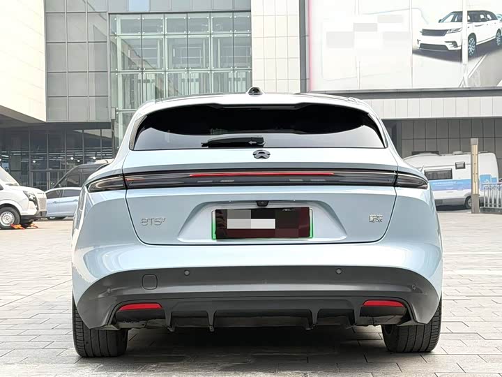 Фото 8 - Nio ET5T