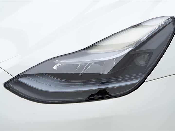 Фото 20 - Tesla Model Y