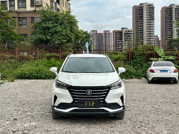 Фото 2 - Changan CS15