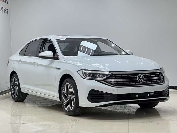 Фото 3 - Volkswagen Sagitar L