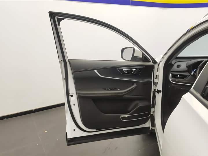 Фото 7 - Chery Tiggo 8