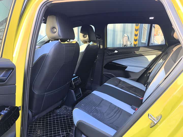 Фото 6 - Volkswagen ID.4 X