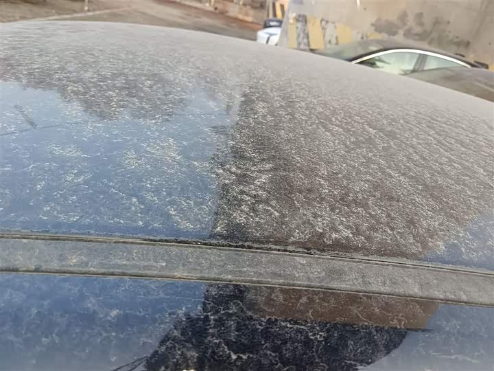 Фото 27 - Hongqi E-QM5