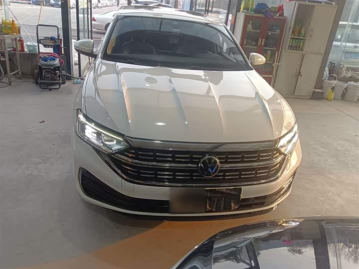 Фото 3 - Volkswagen Sagitar L