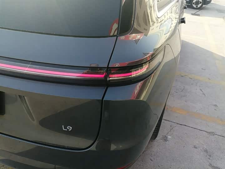 Фото 8 - LiXiang L9