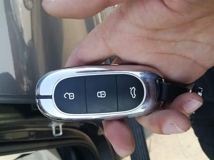 Фото 9 - LiXiang L9