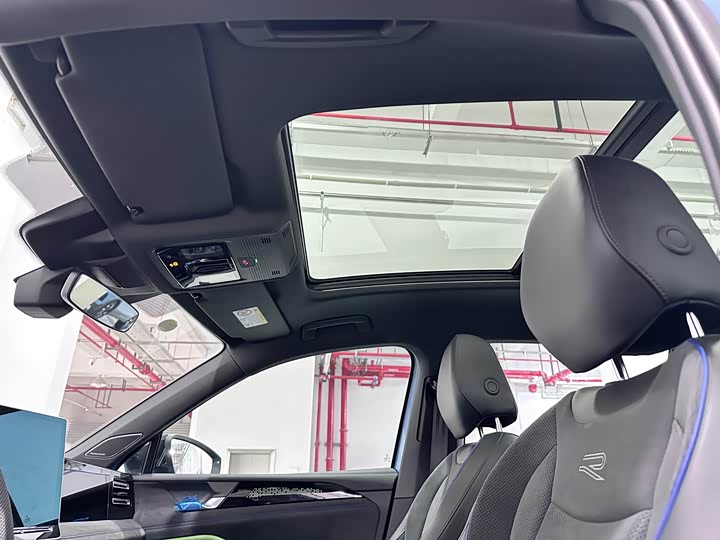 Фото 14 - Volkswagen Tiguan L Pro