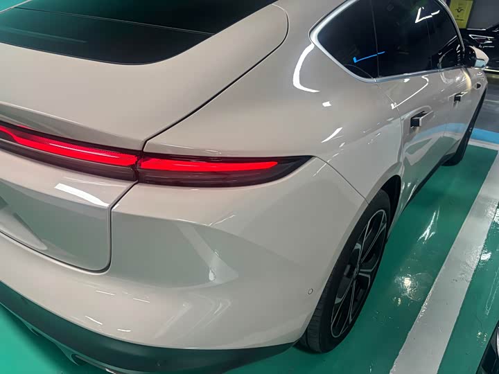 Фото 20 - Nio ET5