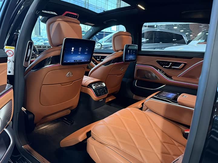 Фото 10 - Mercedes-Benz Maybach S-Class