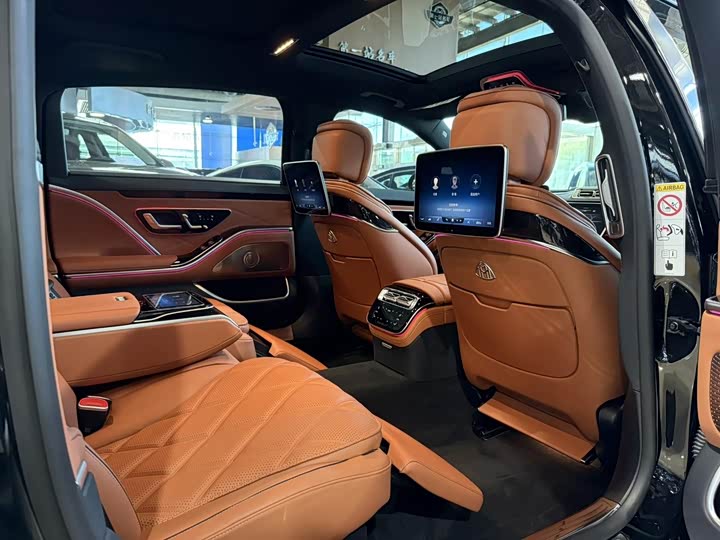 Фото 11 - Mercedes-Benz Maybach S-Class