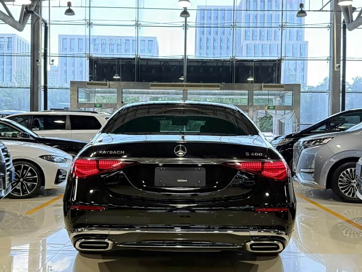 Фото 24 - Mercedes-Benz Maybach S-Class