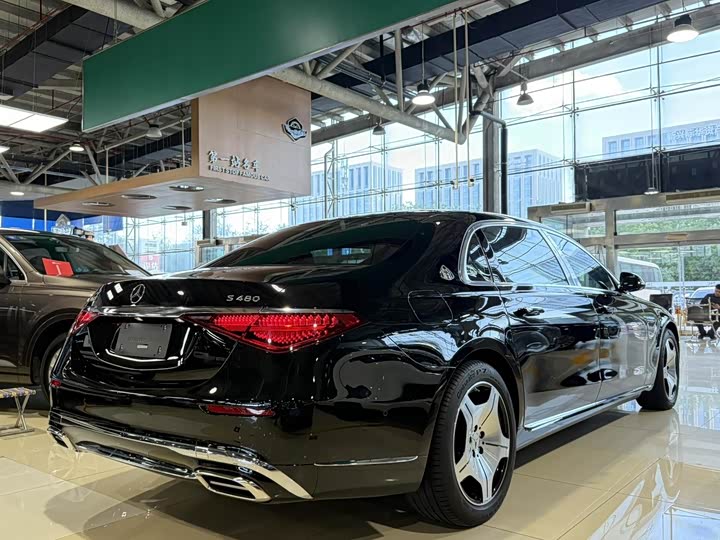 Фото 26 - Mercedes-Benz Maybach S-Class