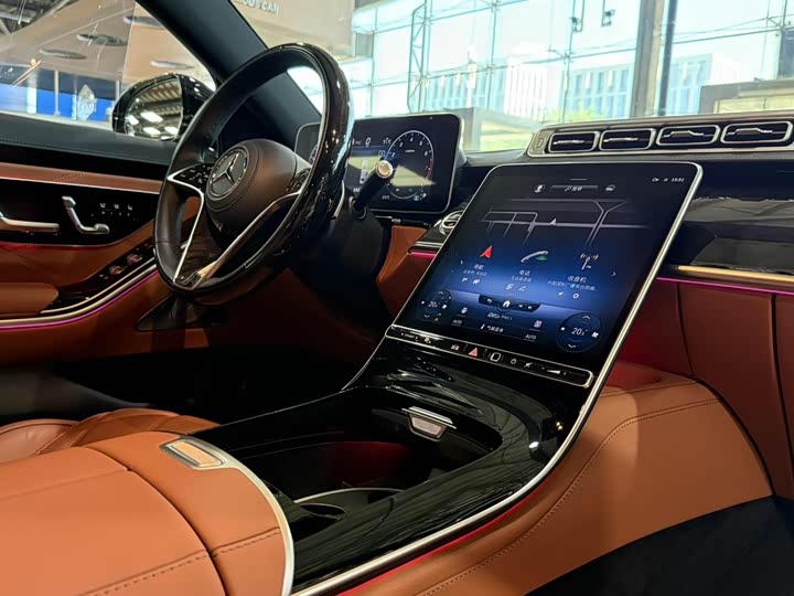 Фото 5 - Mercedes-Benz Maybach S-Class