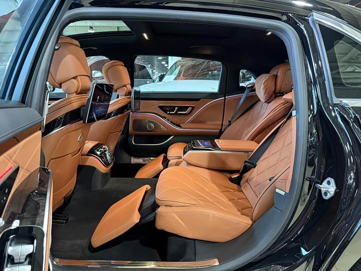 Фото 6 - Mercedes-Benz Maybach S-Class