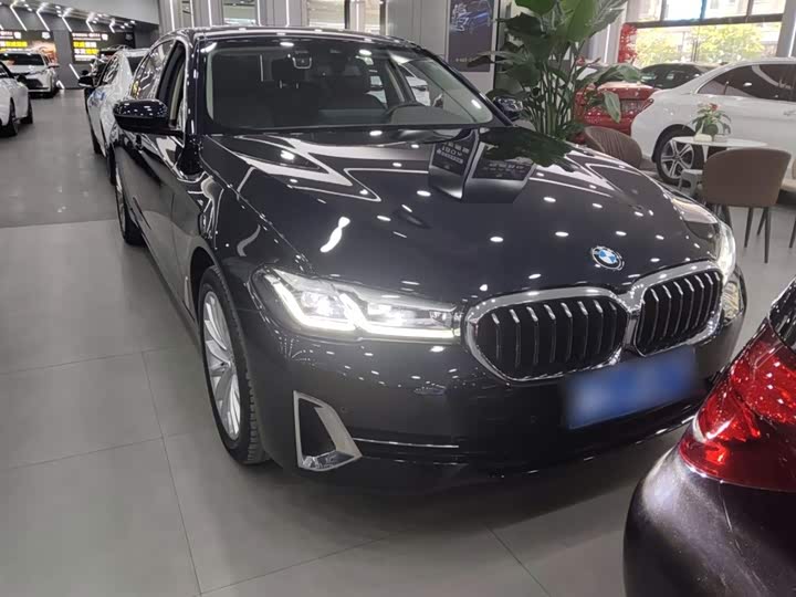 Фото 3 - BMW 5 Series