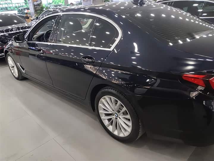 Фото 5 - BMW 5 Series