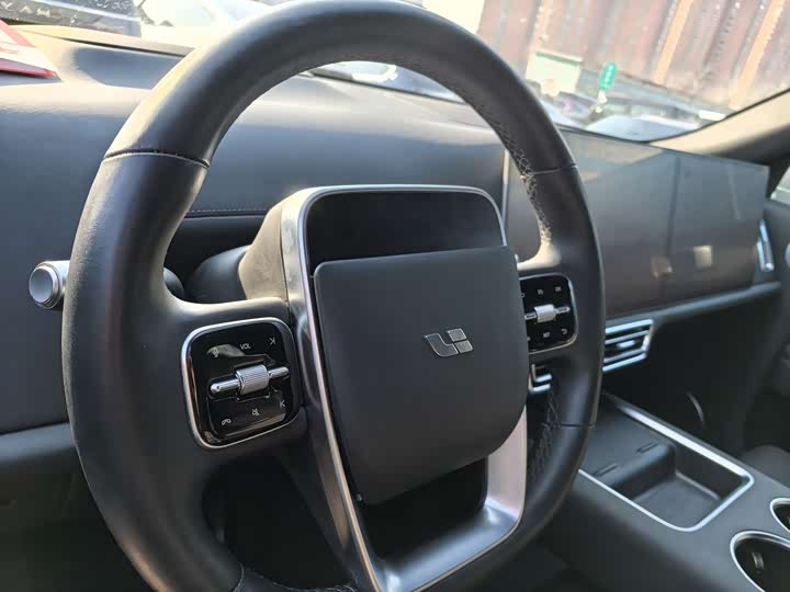 Фото 10 - LiXiang L9