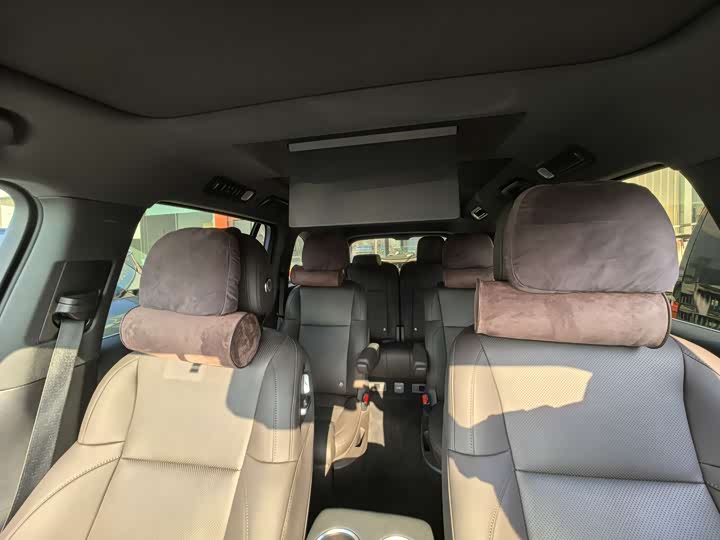 Фото 14 - LiXiang L9