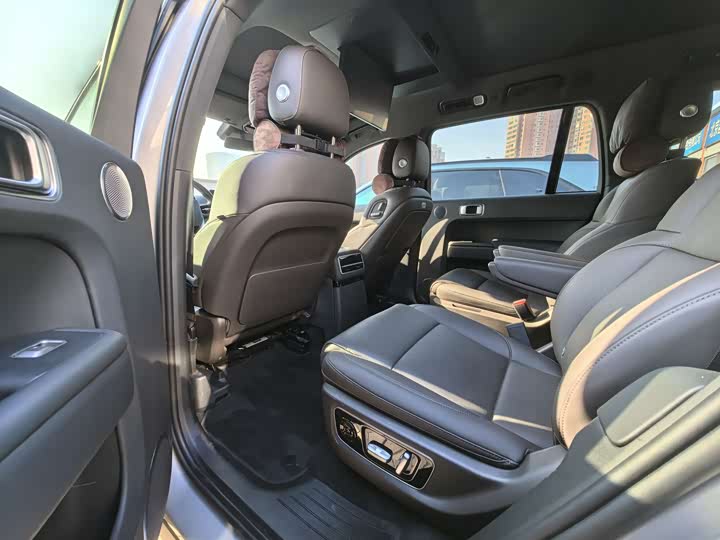 Фото 18 - LiXiang L9