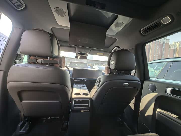 Фото 19 - LiXiang L9