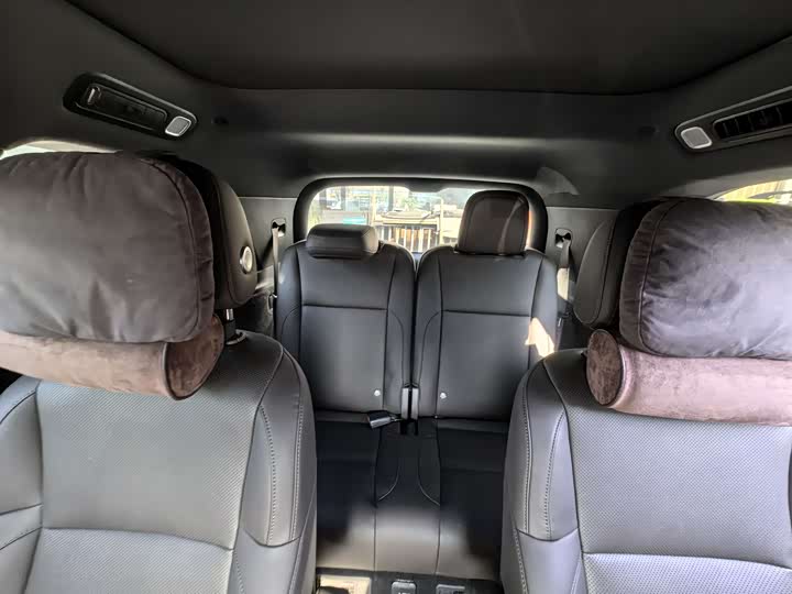 Фото 20 - LiXiang L9