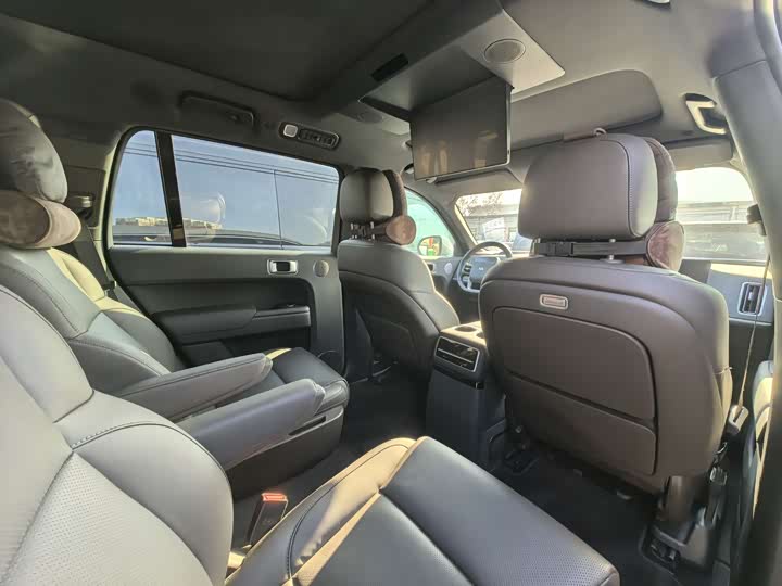 Фото 24 - LiXiang L9