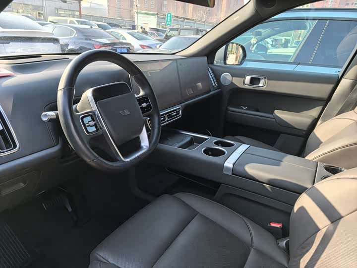 Фото 8 - LiXiang L9