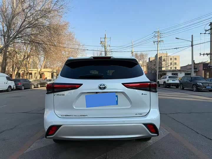 Фото 8 - Toyota Highlander