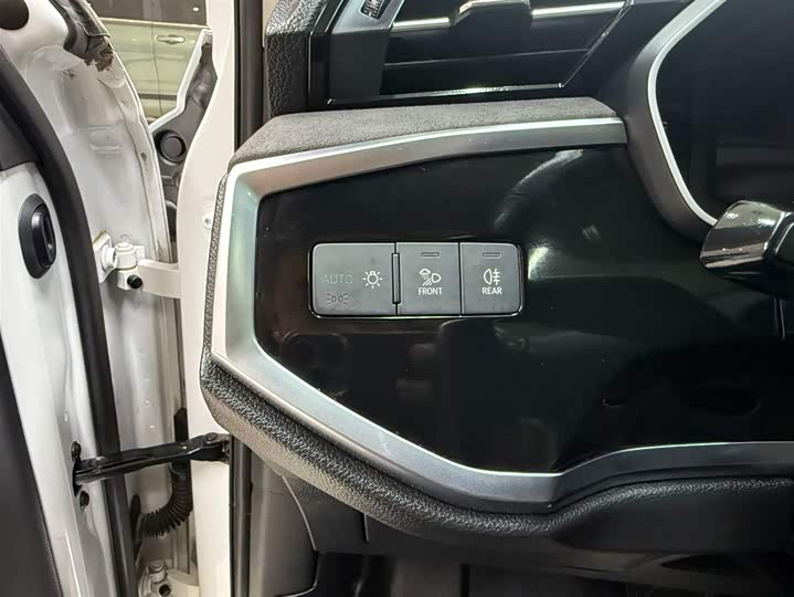 Фото 21 - Audi Q3