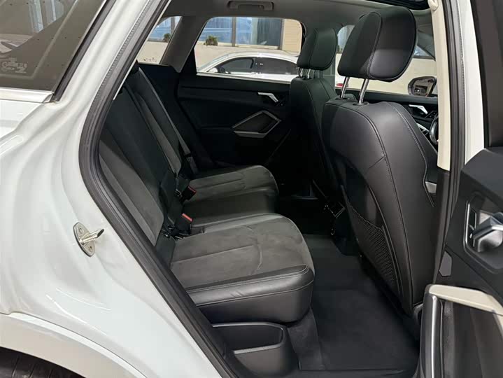 Фото 9 - Audi Q3