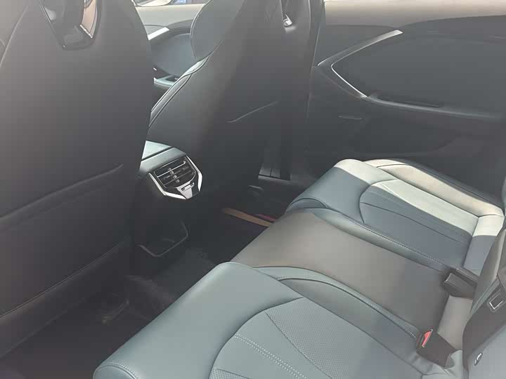 Фото 10 - MG Motor 7